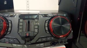 Get To Be Your Own DJ - LG CJ98 HiFi