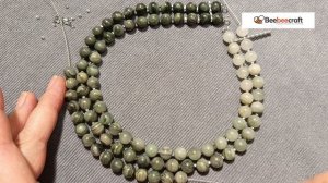 Почти монохром в градиенте. Многорядное ожерелье из зеленого кварца