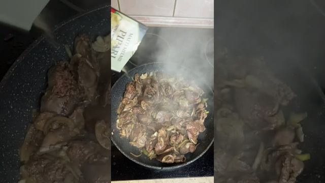 Уплетают за один день . Самый вкусный паштет ! #паштет#печень#рецепт#