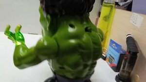 танцует лучше всех! Халк танцующая игрушка