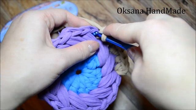 ПОДСТАВКА крючком из остатков трикотажной пряжи. Мастер класс