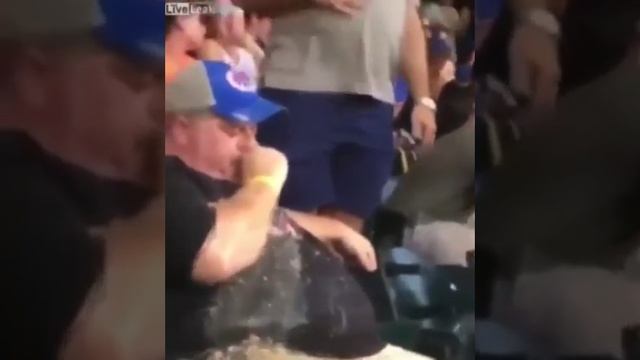 Мм, крылышки КФС и Макдональдс бигтейсти смотреть онлайн