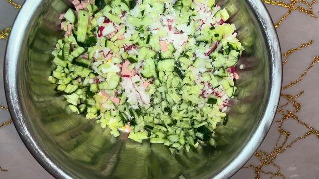 Вкусная освежающая  окрошка на Тане. Салқын окрошка! Қазақша рецепт