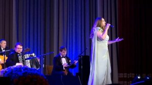 Романс "Белой акации гроздья душистые" - Ирина Крутова и Ансамбль "Россия" им.Л.Зыкиной