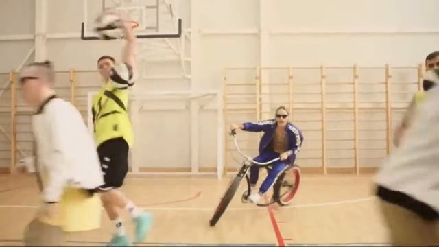 Песня Open Kids (круче всех) наоборот.