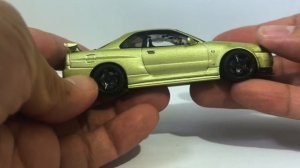 Resealable, Part I: Unboxing a 1/43 Nissan Skyline GTR (BNR34) V-Spec II by Hot Wheels Premium