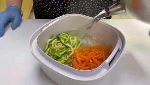 Спагетти из овощей с арахисовым соусом. Спиралайзер и Термосервирователь Tupperware