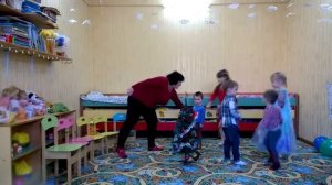 Танец по показу для зимнего дня рождения - муз. Людмилы Мочаловой