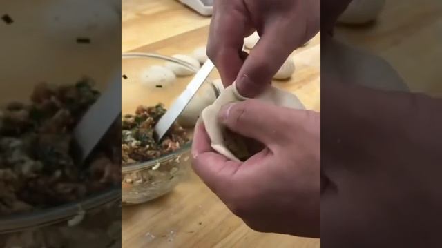 Лепка хинкали