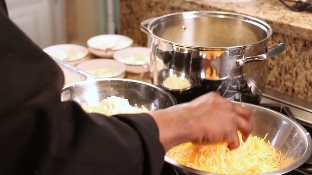 Five-Cheese Lasagna Alfredo Recipe : Easy, Flavorful Recipes