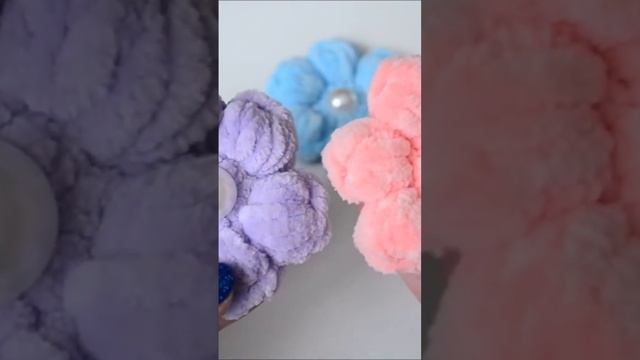 Маленькие плюшевые цветы