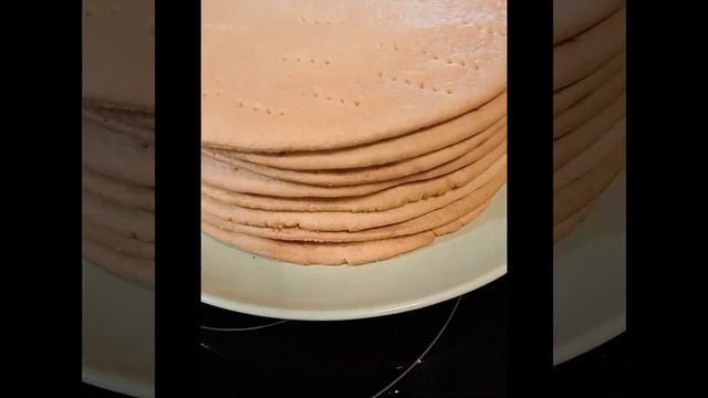 Медовик со сметанно-заварным кремом и видеорецепт белково-заварного крема. смотреть онлайн