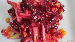 Салат из свеклы с яблоком