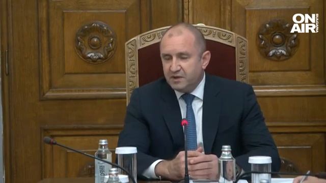"Възраждане" поиска референдум за еврото от Радев и предоговаряне на членството ни в ЕС