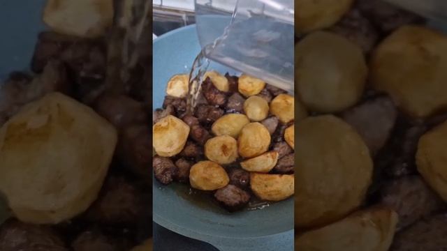 Говядина с картошкой или казан кебаб. #katetsoikim #говядинаскартошкой #казанкебаб #ужиндлясемьи