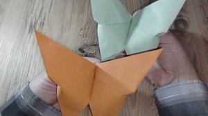Оригами. Простая бабочка из бумаги. Поделки с детьми.