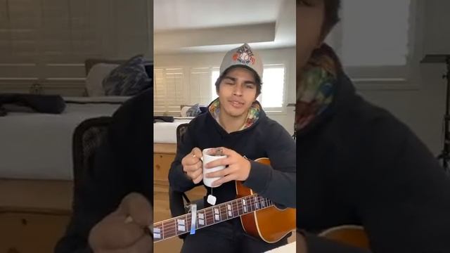 Alex aiono Facebook live^(2) смотреть онлайн