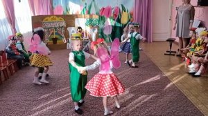 "Муха Цокотуха" утренник, посвященный женскому дню 8 марта