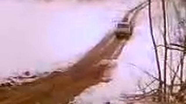 Truck vs Hill смотреть онлайн