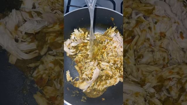 Cena Navideña - Lasaña de pollo SIN HORNO #Shorts смотреть онлайн