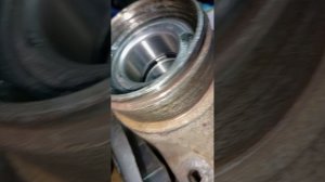 как смазать подшипник iveco передней ступицы нива.