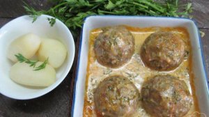 Тефтели с гречкой под соусом