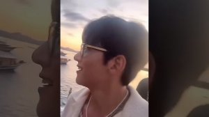 "Ты пахнешь счастьем!"-слова Луиза Сахнова, муз.и исполн.нейросеть.