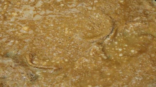 Ролл в омлете с мидиями