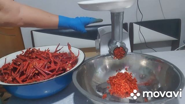 Корейская паста Огонёк из горького перца.
