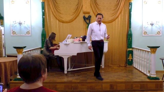 И. Кальман "Гусарский марш" из оперетты "Принцесса цирка", исполняет Тариель Рзаев смотреть онлайн