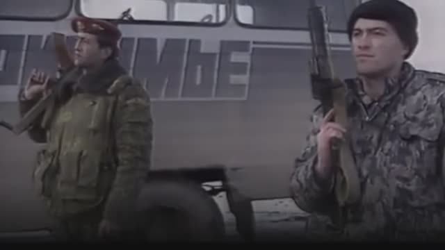 EVAKU Arsenal - A light flashes in the dark.  Арсенал ЕВАКУ - Мелькает огонёк во тьме. смотреть онлайн