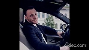 ТИЛИ - ТИЛИ, ТРАЛИ - ВАЛИ ЕЁ СВЕРЛИЛИ ВЗГЛЯДАМИ ВСЕ ПАРНИ, ОНА НА СТИЛИ МУЗЫКА ИГРАЕТ.......