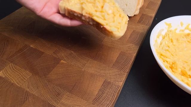 Heiße Sandwiches in 5 Minuten! Jeder wird mehr und mehr verlangen! Schnelles Frühstück