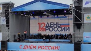 "Ах вы сени" обр. В. Иванова. Солист Михаил Красноборов 11лет   Оркестр BACH, дирижёр Николай Усенко