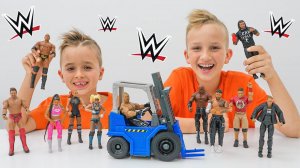 Влад и Никита. 5 замков челлендж с игрушками WWE