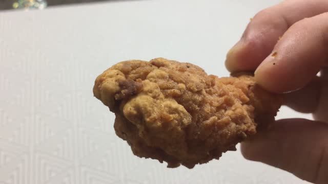 Как приготовить куриные крылья | Готовлю острые куриные крылышки похожие на оригинал KFC