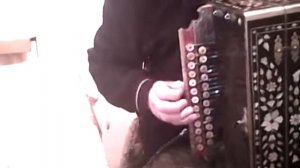 Урок 19.6.1.  Камаринского.  Лесенка 2-1, 1-2 на аккорде Соль (G)