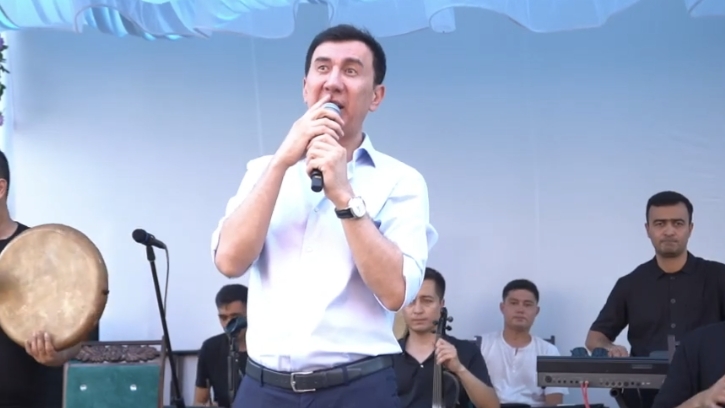 Ботир Қодиров  Папури