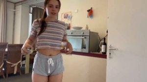 Уфф типичная школьница?