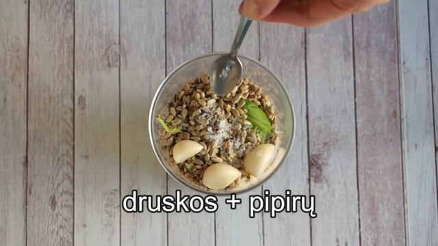 Pesto padažas | Kaip pagaminti pesto padažą | Pesto su saulėgrąžom | Pesto with sunflower seeds смотреть онлайн