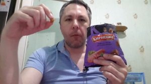 АСМР ИТИНГ. КУШАЮ СУХАРИКИ КИРИЕШКИ СО ВКУСОМ САЛЯМИ. ASMR