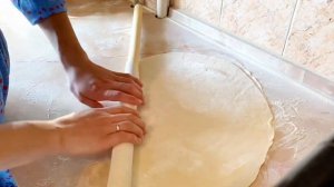 Қамыр жайып үйреніңіз😊 Как катать тесто?
