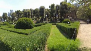 Пешеходная экскурсия по красивой итальянской деревне Сан-Квирико-д'Орча Валь-д'Орча Тоскана Италия