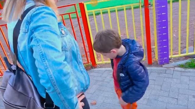 Реакция на луномосик Света ЖАДНИЧАЕТ? Богдан потратил ВСЕ ДЕНЬГИ! смотреть онлайн