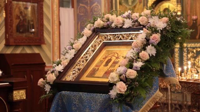 Светилен праздника Покрова Богородицы