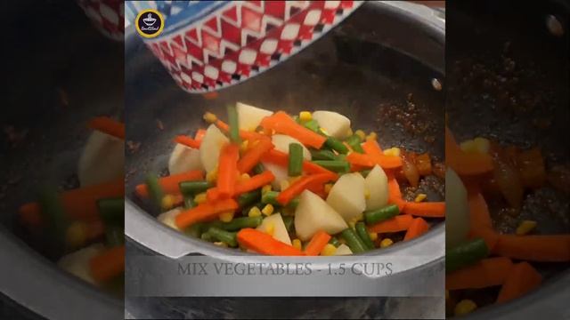 INSTANT VEG BIRYANI IN PRESSURE COOKER | EASY INSTANT LUNCHBOX RECIPE | QUICK ONE POT RICE RECIPE