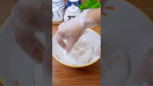 Delicious snow skin moon cake#bakar #skinmooncake #cooking #recipe #ytshorts #viral смотреть онлайн