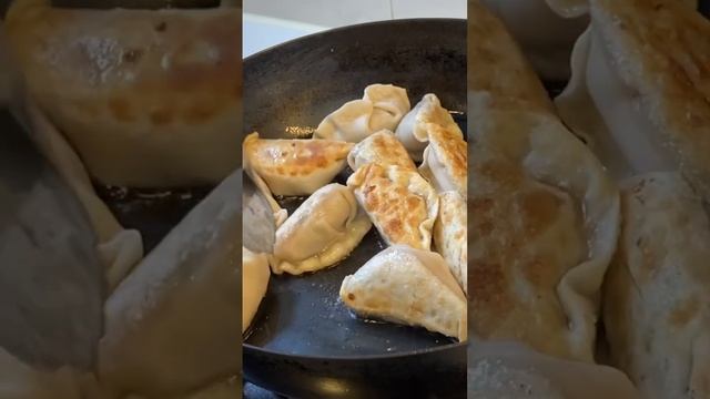 How easy to fry Home made Dumplings w/ some amount of water? #easyrecipe #easycooking #shorts