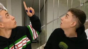 Влада А4 пранкует Глента/Удар с тортом/