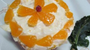 Салат из мандарина с куриной колбасой